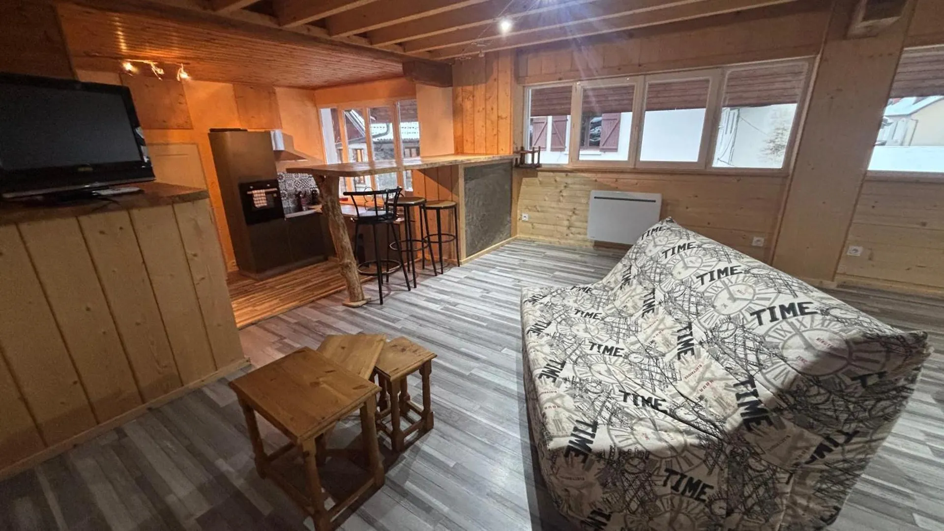 Ideal We, Vacances Travail Sainte-Helene-sur-Isere
